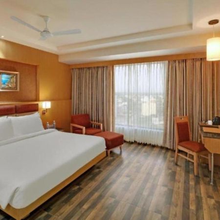 ניו דלהי Hotel Seven Inn Near Delhi Airport מראה חיצוני תמונה