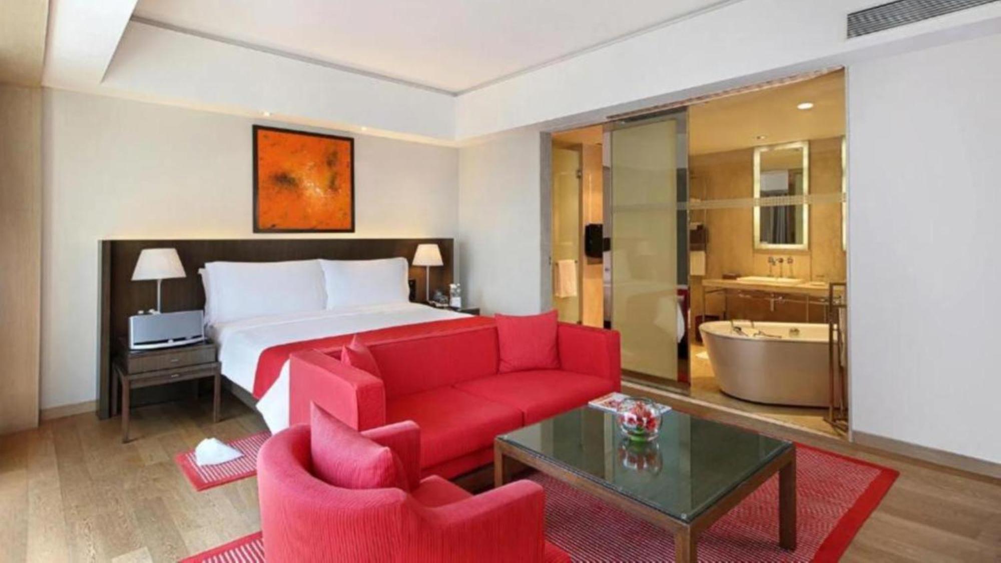 ניו דלהי Hotel Seven Inn Near Delhi Airport מראה חיצוני תמונה